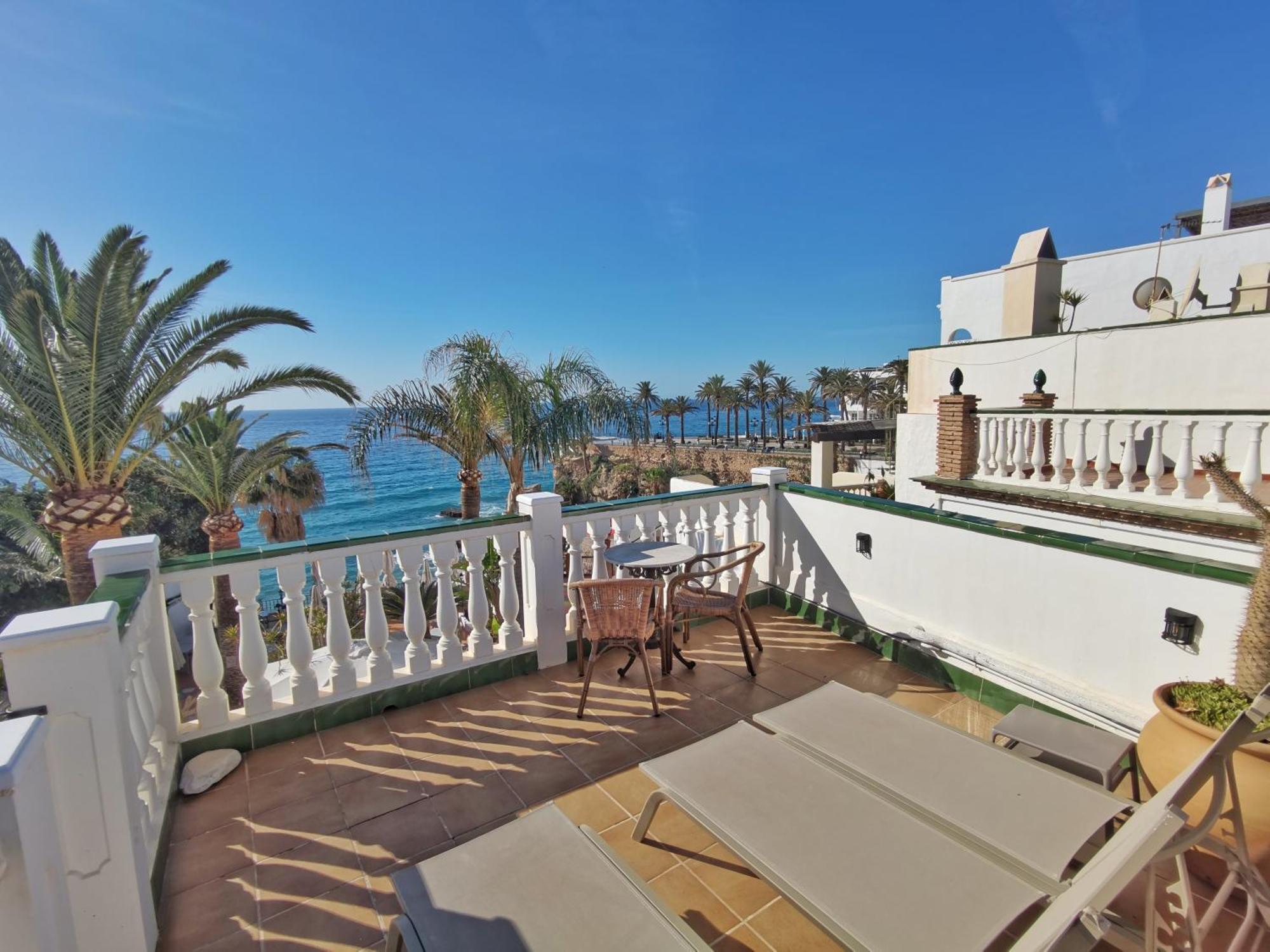 Villa Carabeo เนร์คา ภายนอก รูปภาพ
