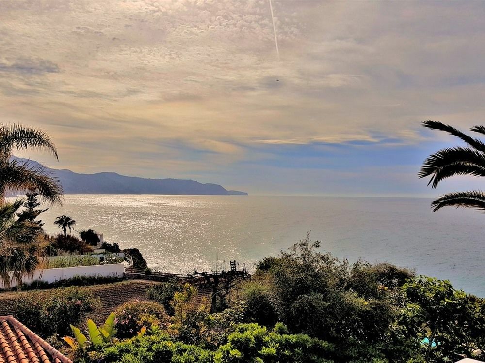 Villa Carabeo เนร์คา ภายนอก รูปภาพ