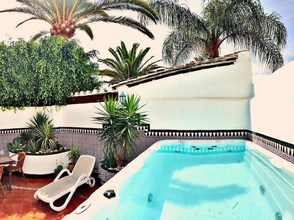 Villa Carabeo เนร์คา ภายนอก รูปภาพ